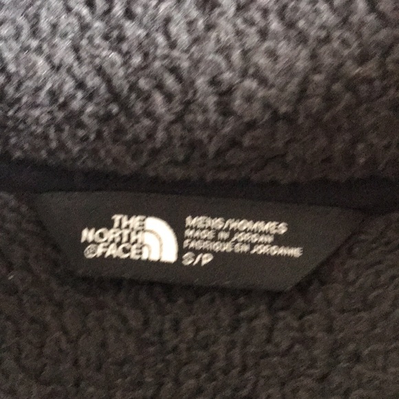 North face- pullover- gray- S - Picture 5 of 11